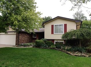 44121 Fair Oaks Dr, Canton, MI 48187