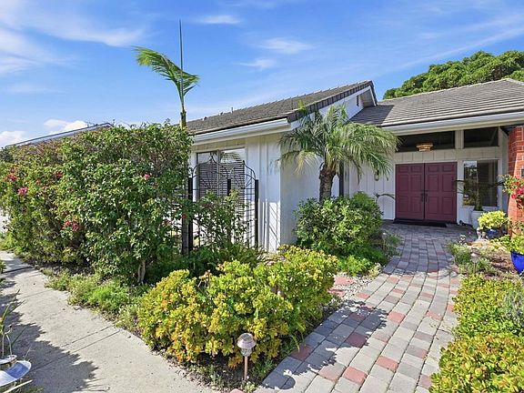 4th image of 1066 Guildford Ct