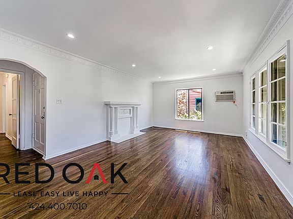 5th image of 330 N Ogden Dr #1/2