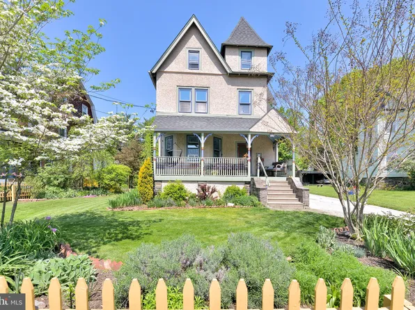 214 Lippincott Ave, Ardmore, PA 19003