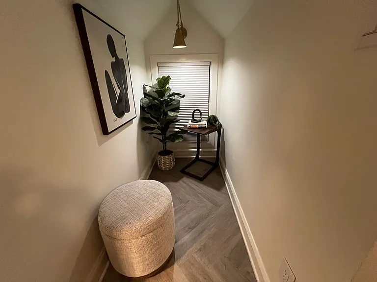 427 N Battin Ave — Photo 71