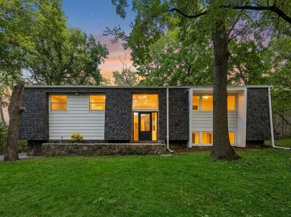 4335 Briarwood Dr, Minnetonka, MN 55343