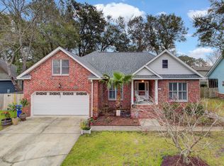 107 Oyster Point Row, Charleston, SC 29412