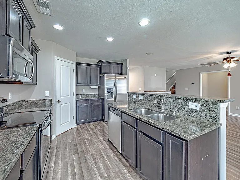 1586 Ruger Dr — Photo 22