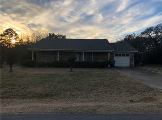 201 Municipal Dr, Kennedale, TX 76060