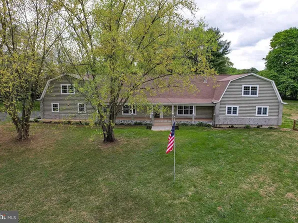 23311 Woodfield Rd, Laytonsville, MD 20882