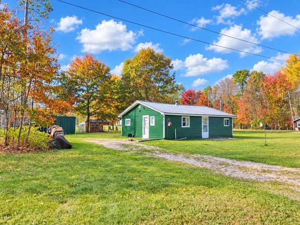 6482 Garfield Ave, Lake, MI 48632