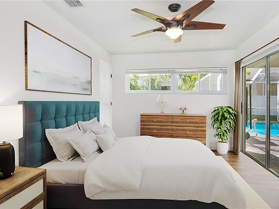 5th image of 744 Coral Dr