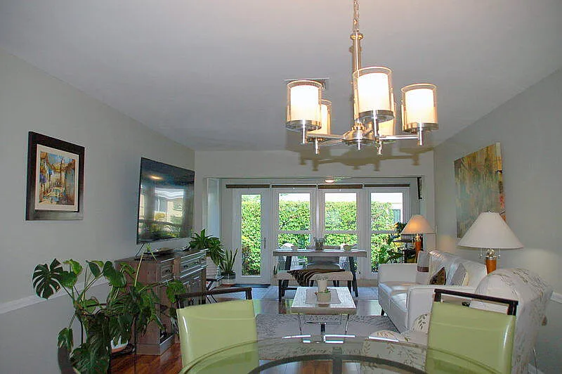2 bed, 2.0 bath, 1097 sqft, $2,850 — Photo 4