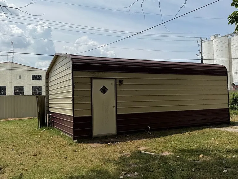 418 SE #F — Photo 8