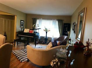 619 Fox Hills Dr N #1, Bloomfield Hills, MI 48304