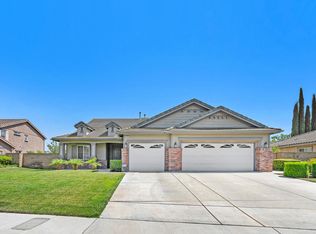 530 Silverhawk Dr, Corona, CA 92879