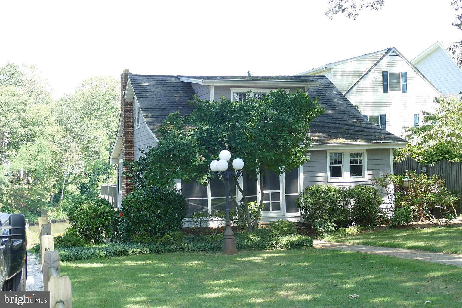 1043 Deep Creek Ave photo 1