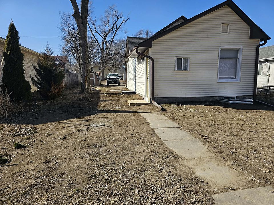1st image of 1611 Whittier St