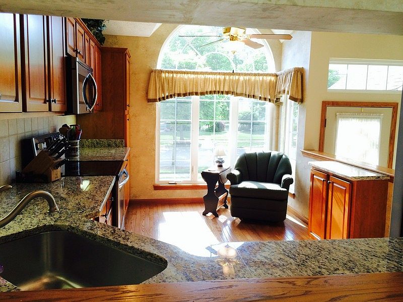 1st image of 12 Aviemore Dr