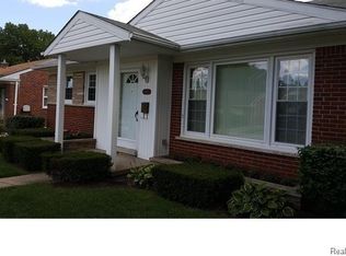 1631 Walnut St, Dearborn, MI 48124