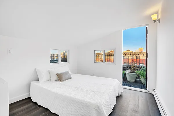 Rented by Compass | media 9