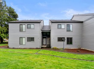 6745 SW Scholls Ferry Rd APT 3, Beaverton, OR 97008