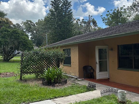 3rd image of 12149 Magnolia St