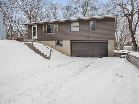 4709 Hampton Rd, Mound, MN 55364