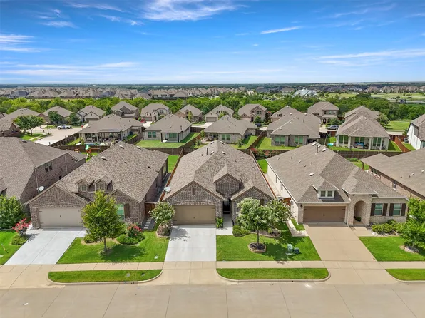 1609 Canter Ct, Sanger, TX 76227