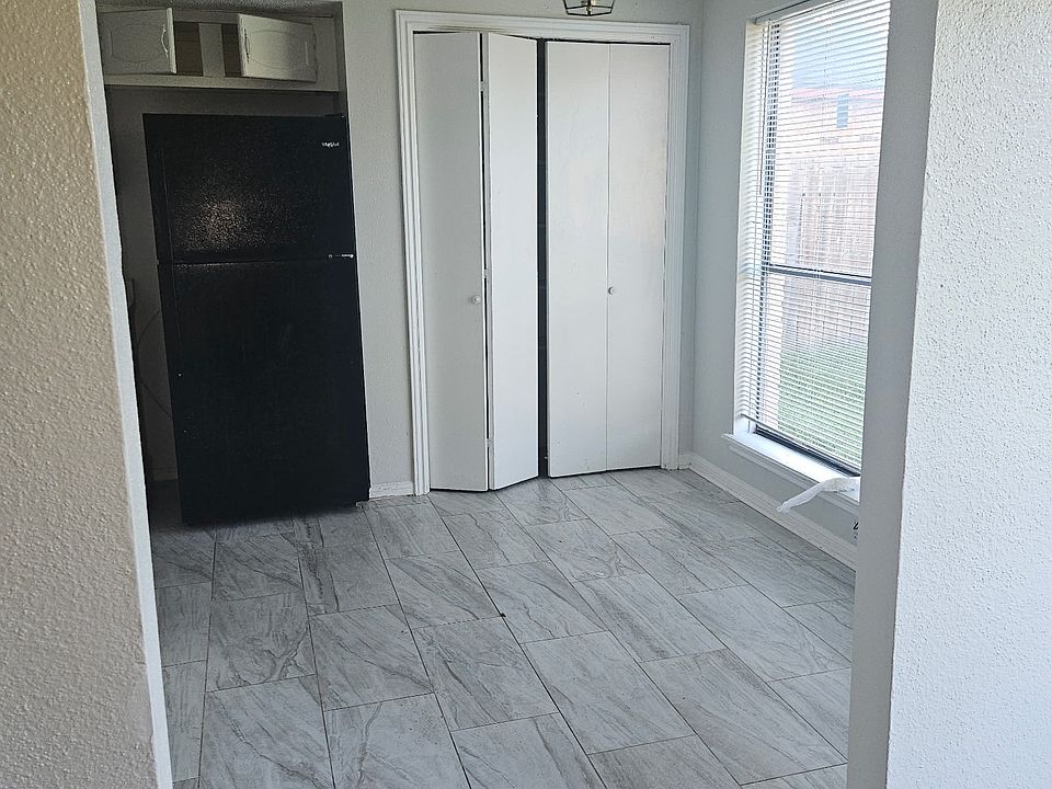 1st image of 2803 Skelton Dr