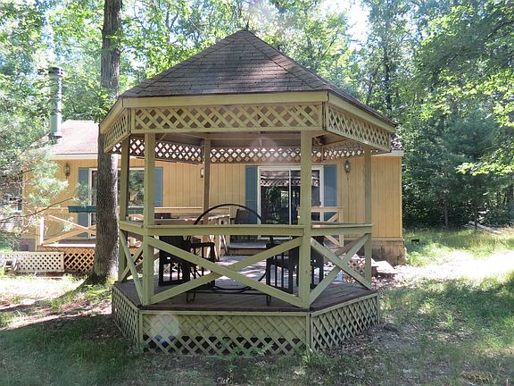 covered gazebo