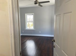 4 Diamond St #2, Worcester, MA 01610