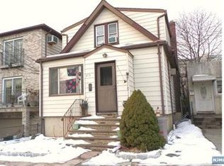 100 Ridge Rd, West Milford, NJ 07480