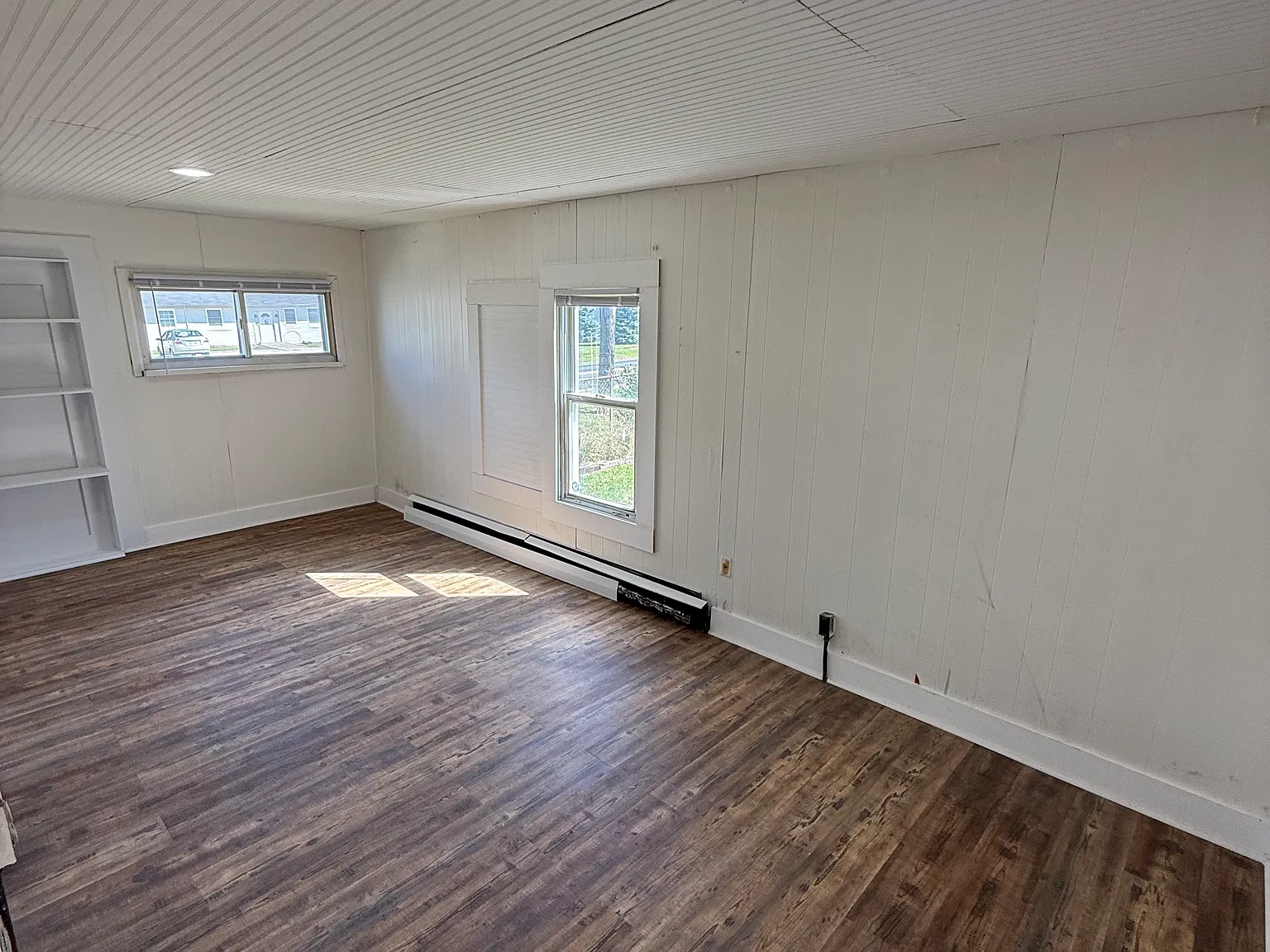 10204 Willis Rd — Photo 3