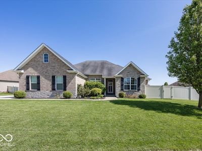 2803 Wild Orchid Way, Columbus, IN, 47201
