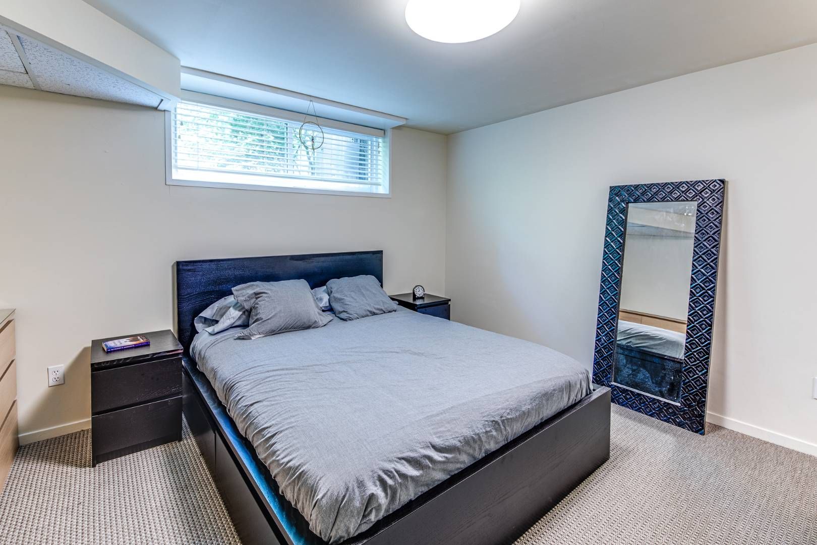  Queen Bedroom w/ Ensuite Bath, LL