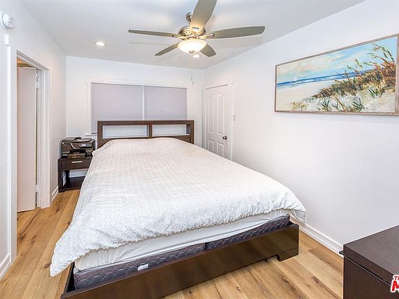 4th image of 354 S Benton Way #352-3521/2