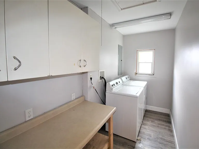 1229 Southlea Dr — Photo 7