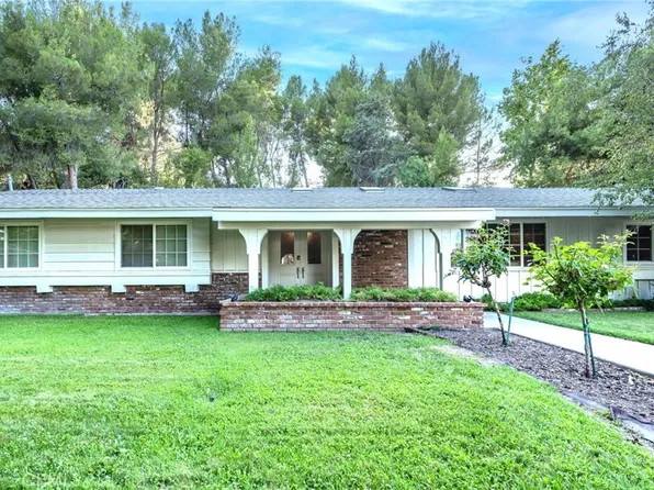 27151 Circle G Dr, Santa Clarita, CA 91387