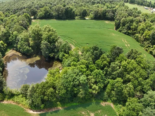 300 S & 1200 East Rd, Loogootee, IN 47553