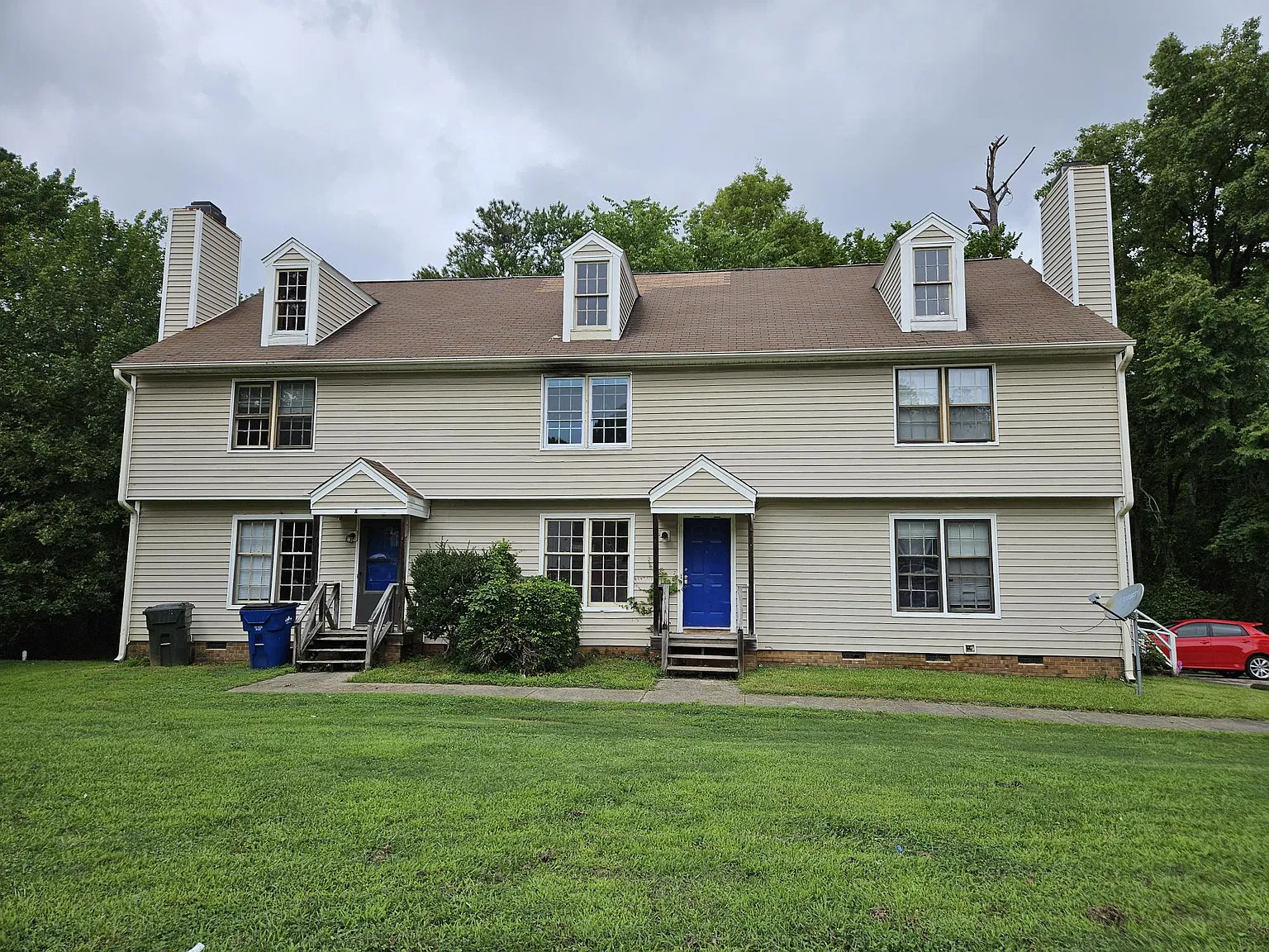 2 bed, 2.5 bath, 1380 sqft, $1,295 — Photo 1