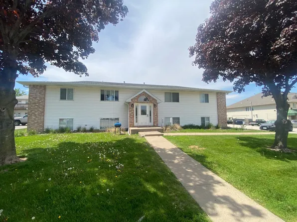 115 Sugar Creek Lane, 115 Sugar Creek Ln #5, North Liberty, IA 52317