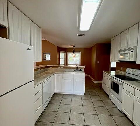 2nd image of 126 Country Club Dr