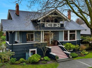 2753 Cavendish Ave, Oak Bay, BC V8R 2G7