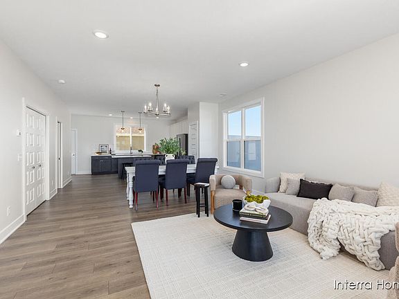 5th image of 6108 Stahl Dr #13