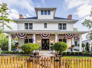 130 1st St NW, Carmel, IN 46032