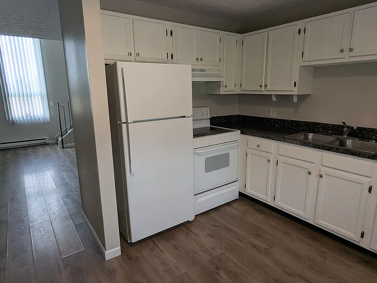 785 Kerns Dr NE — Photo 9