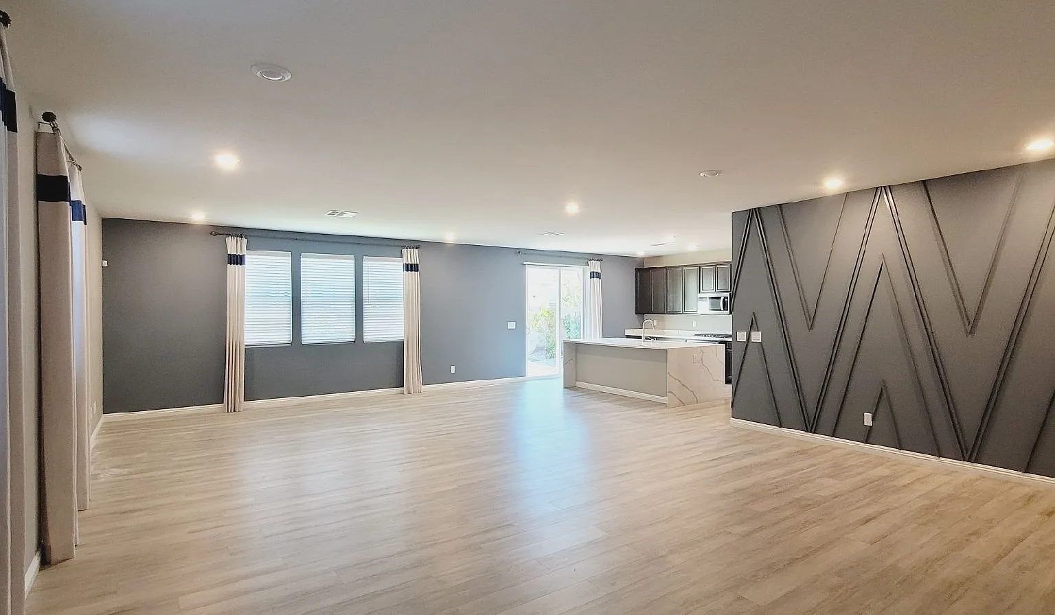 8745 Boa Vista Ave - 5 bedrooms , 3.5 bathrooms, 3059 SQFT — Photo 4