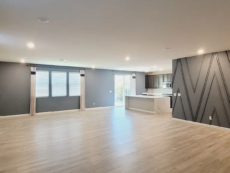 8745 Boa Vista Ave — Photo 4