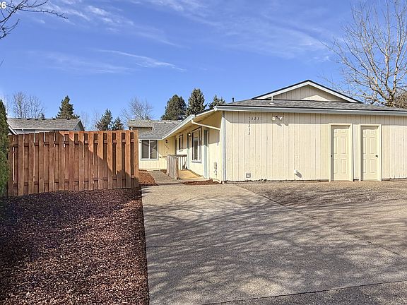 3rd image of 13231 Clairmont Way