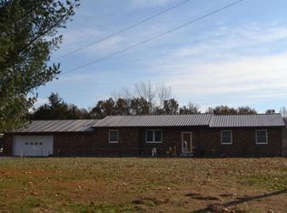 1702 Shaw Rd, Walnut Hill, IL 62893