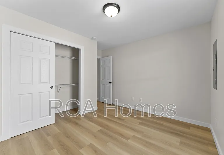 2827 Adams St — Photo 16