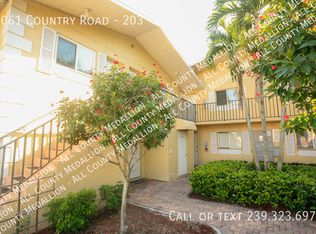 8061 Country Rd UNIT 203, Fort Myers, FL 33919