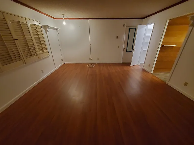2540 Clairemont Dr #101 — Photo 16